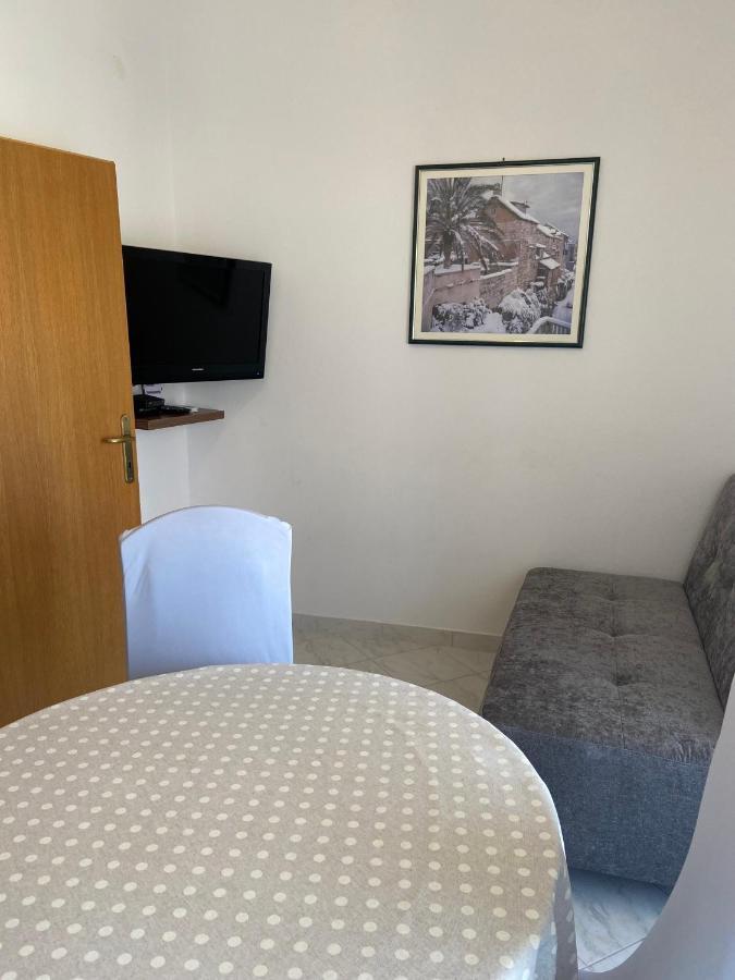 Apartmani Silence Rogoznica  Esterno foto