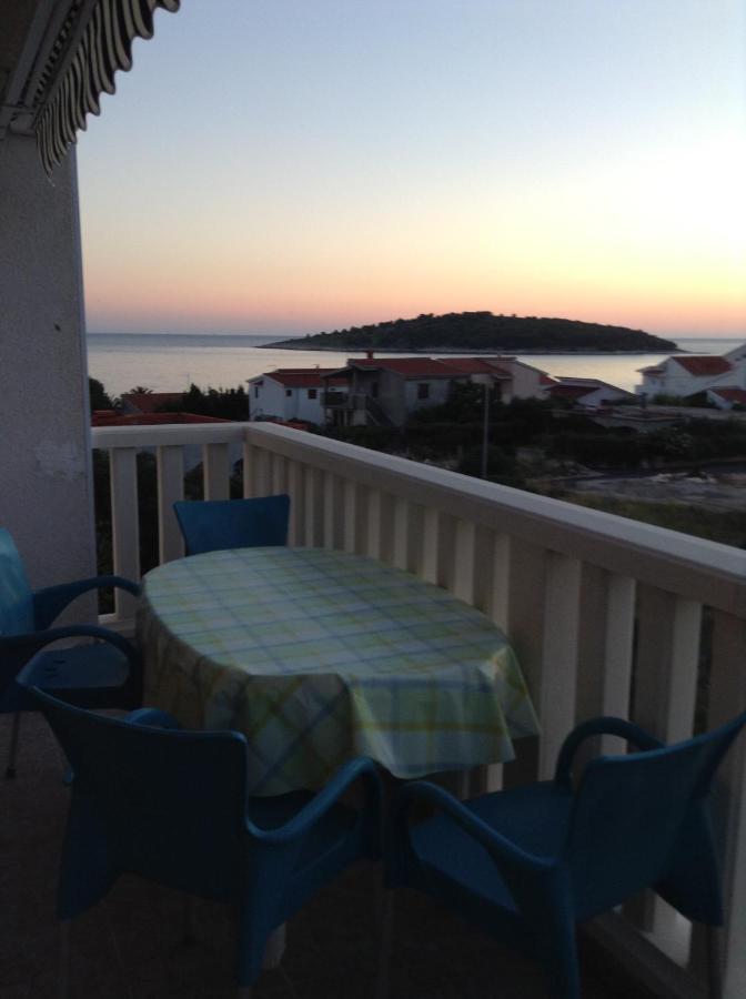 Apartmani Silence Rogoznica  Esterno foto