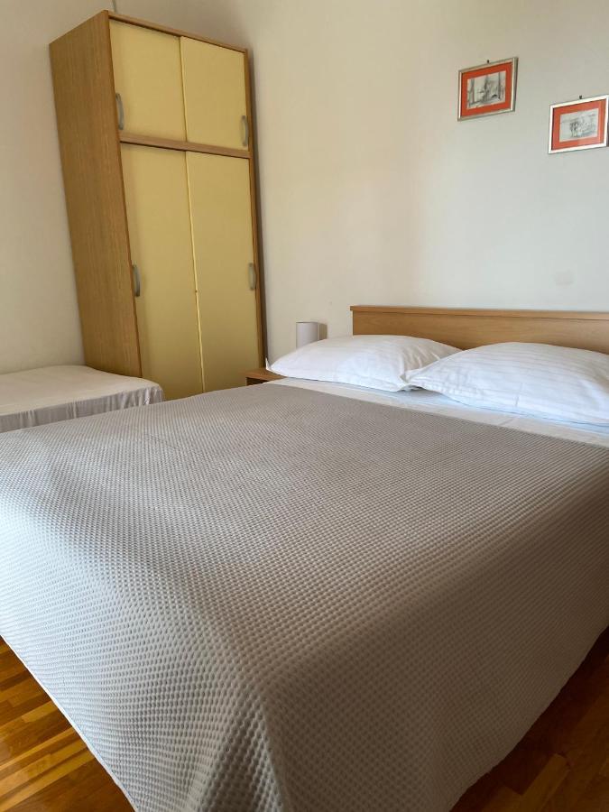 Apartmani Silence Rogoznica  Esterno foto