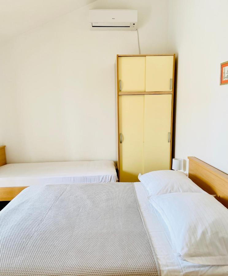 Apartmani Silence Rogoznica  Esterno foto