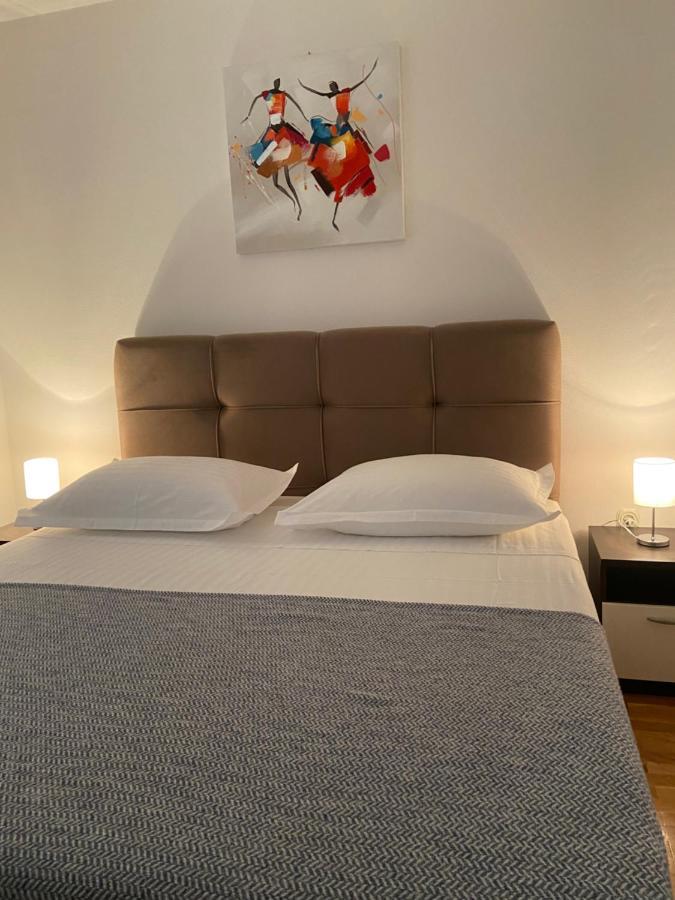 Apartmani Silence Rogoznica  Esterno foto